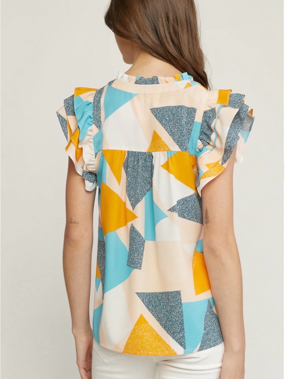 Entro Flutter Sleeve Top Size Medium - Picture 3 of 7